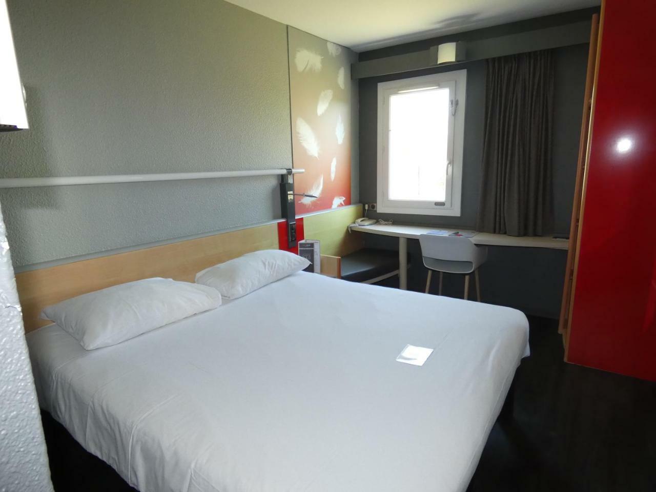 Hotel ibis Saintes Exterior foto